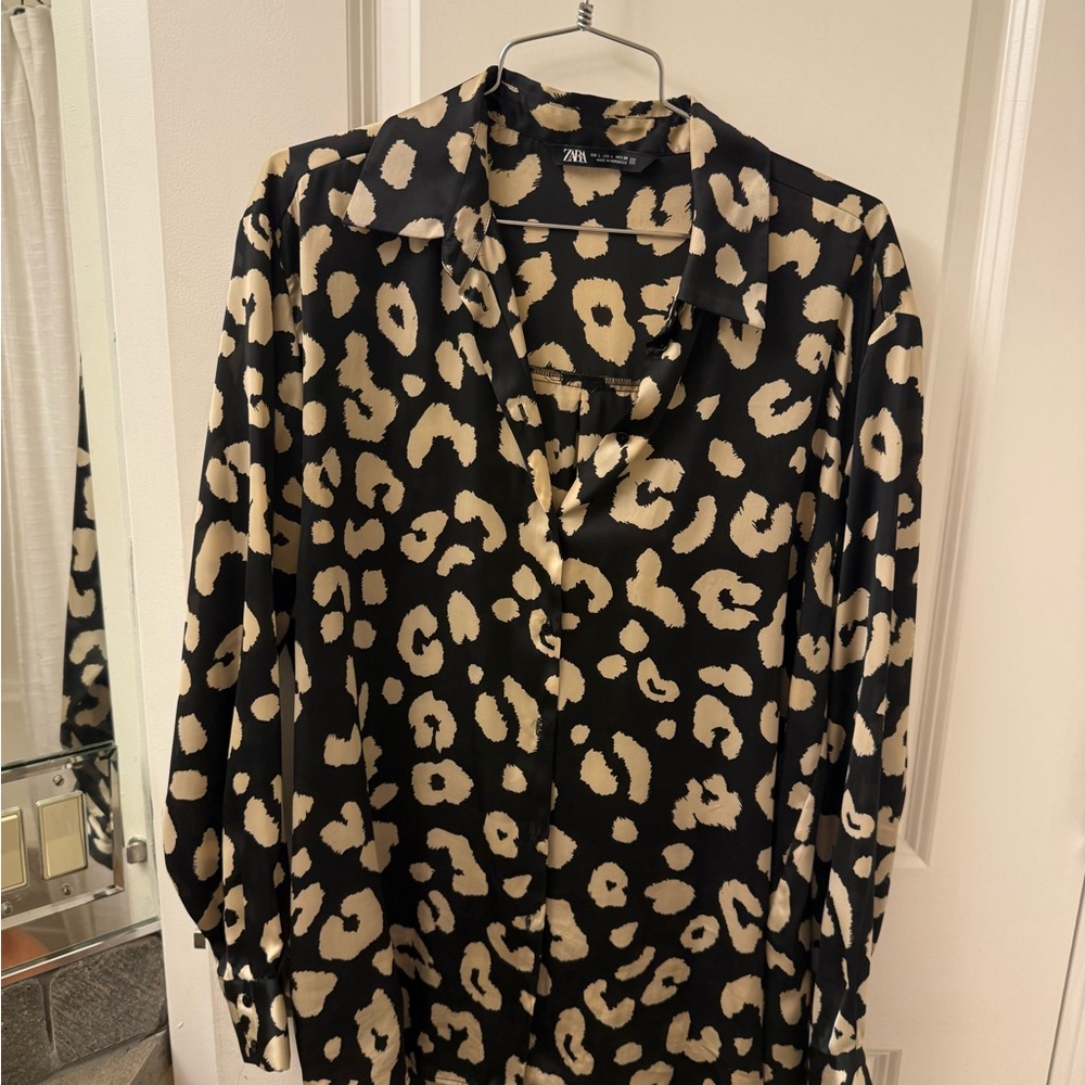 Zara Black and Cream Animal Print Top